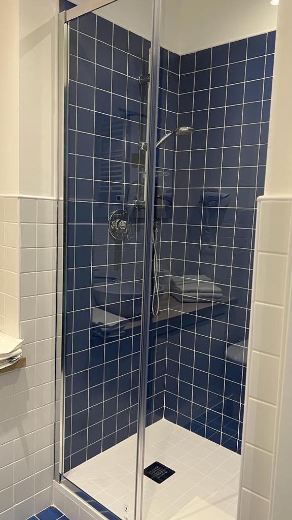 Bluripa Guest House Genoa Bagian luar foto