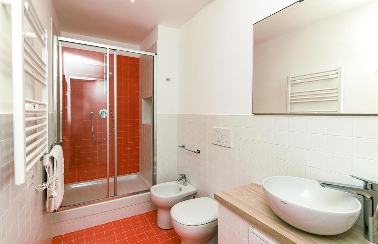 Bluripa Guest House Genoa Bagian luar foto