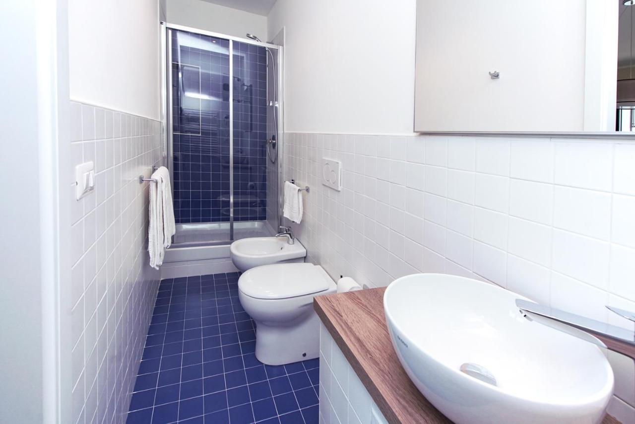 Bluripa Guest House Genoa Bagian luar foto