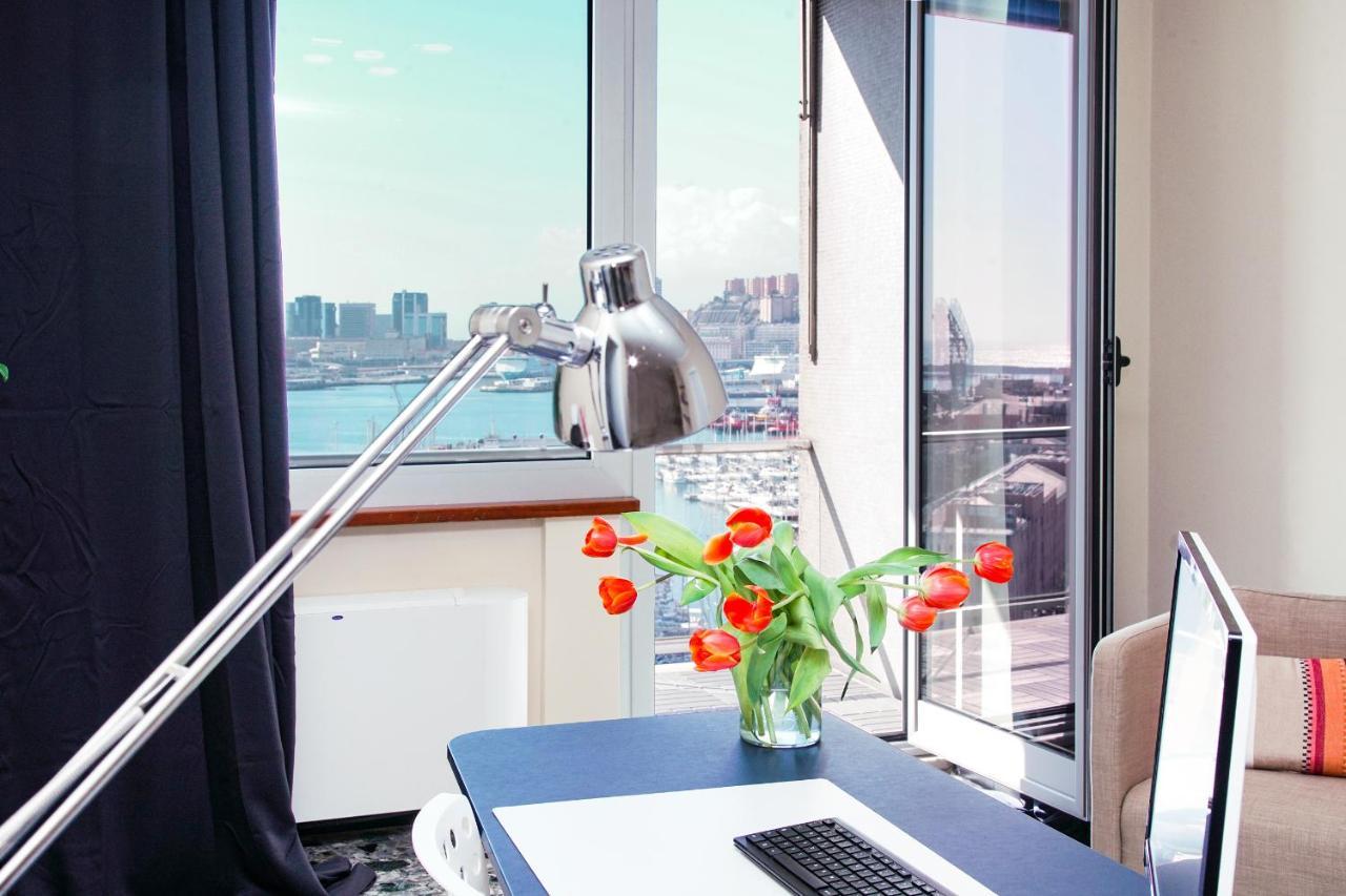 Bluripa Guest House Genoa Bagian luar foto